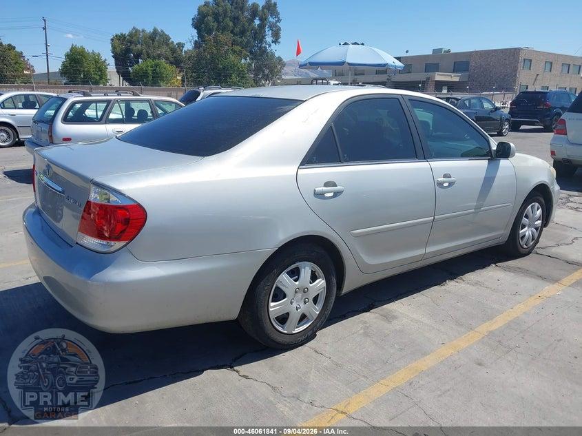 2006 TOYOTA CAMRY LE — фото 4