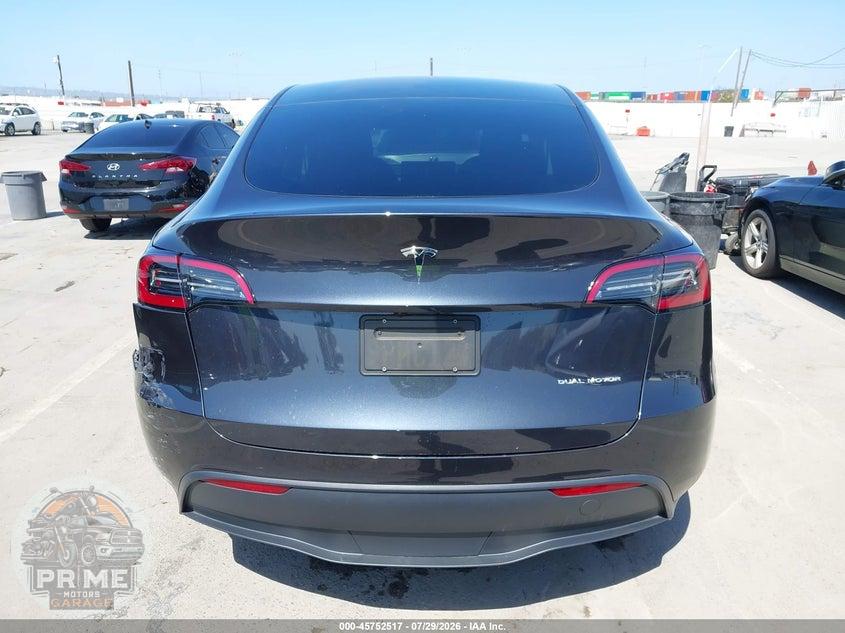 2024 TESLA MODEL Y LONG RANGE DUAL MOTOR ALL-WHEEL DRIVE — фото 16