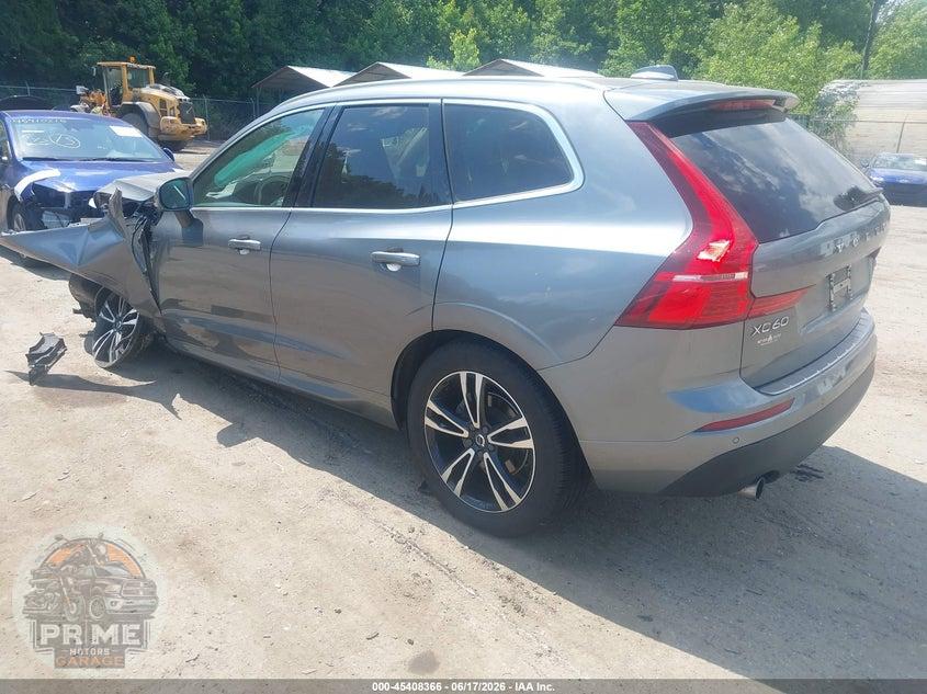 2021 VOLVO XC60 T5 MOMENTUM — фото 3