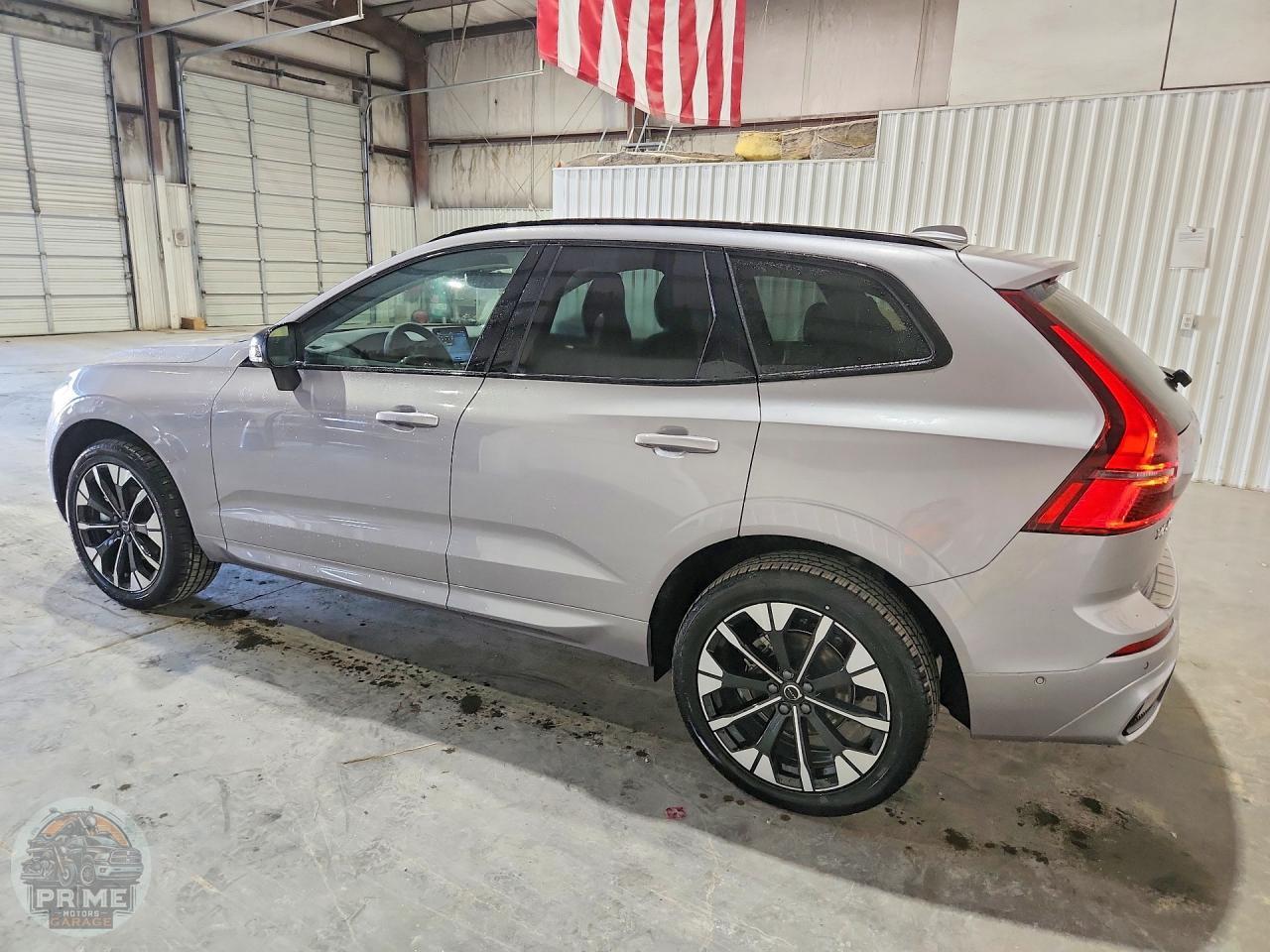 2026 VOLVO XC60 — фото 2