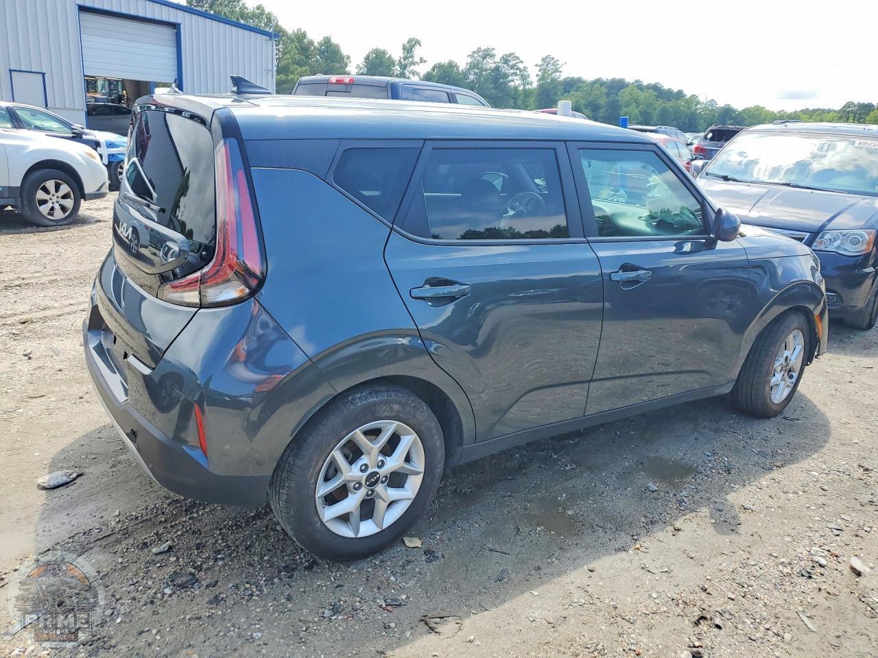 2025 KIA SOUL — фото 3