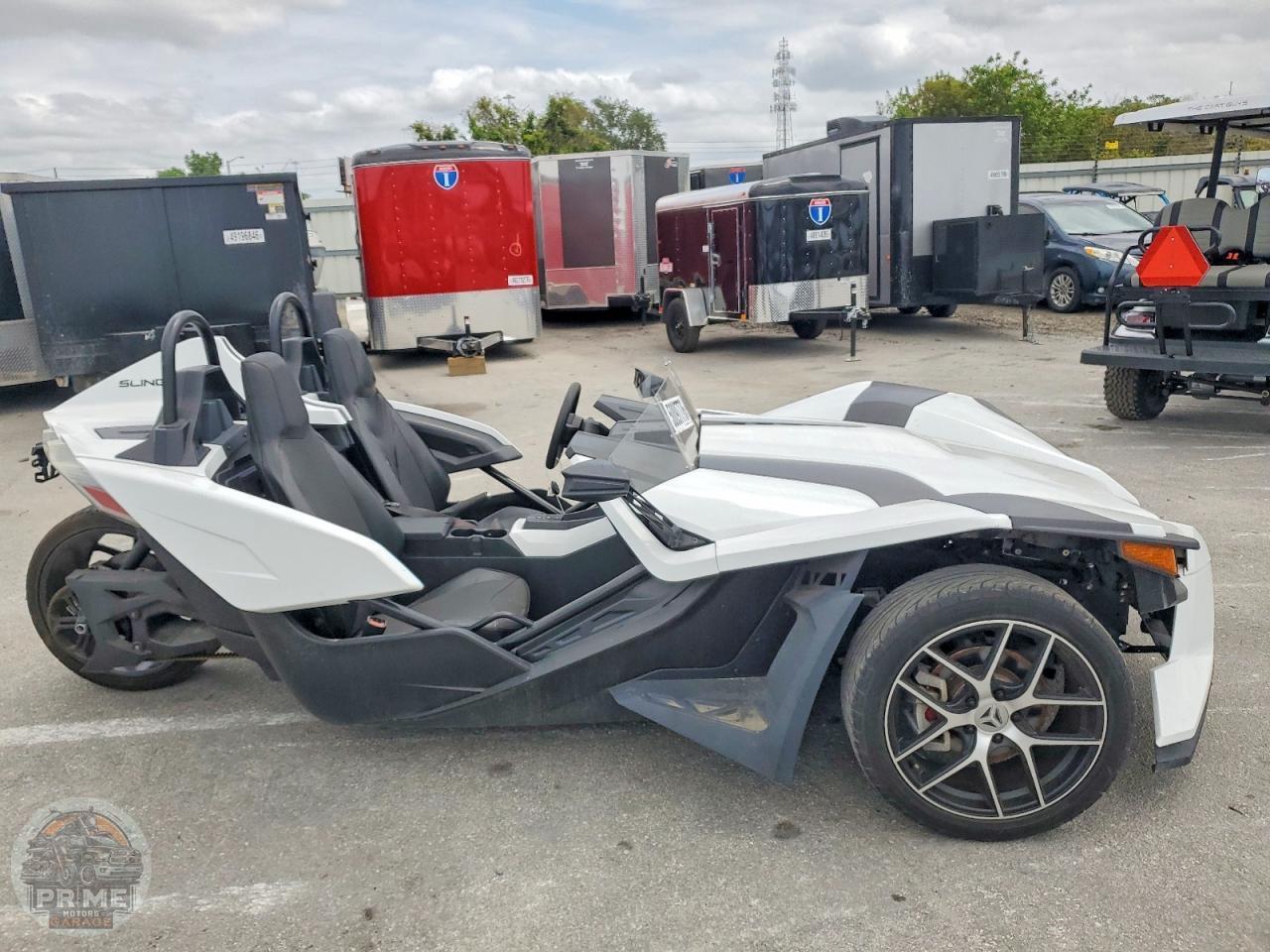 2021 POLARIS SLINGSHOT — фото 1