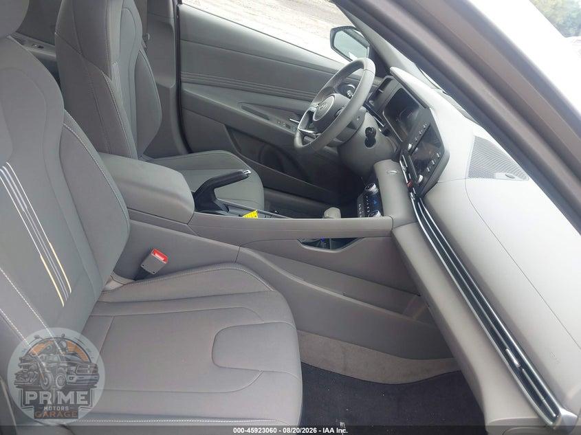 2025 HYUNDAI ELANTRA SEL SPORT — фото 5