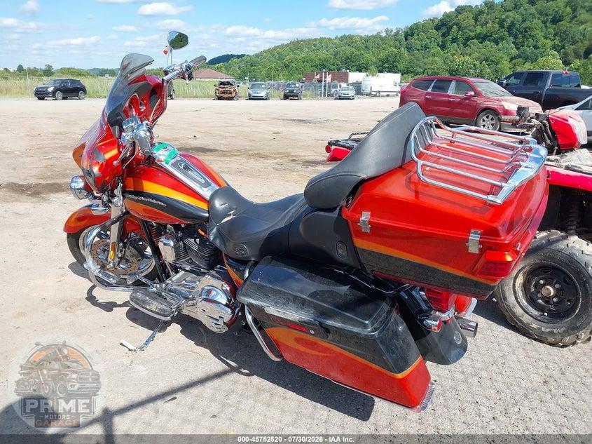 2013 HARLEY-DAVIDSON FLHTCUSE (CVO ULTRA CLASSIC SCREAMIN EAGLE) CVO ULTRA CLS ELECTRA GLD — фото 3