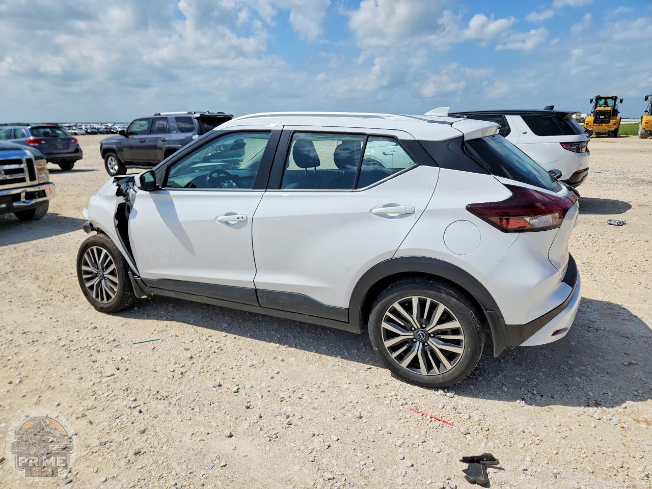 2023 NISSAN KICKS — фото 4