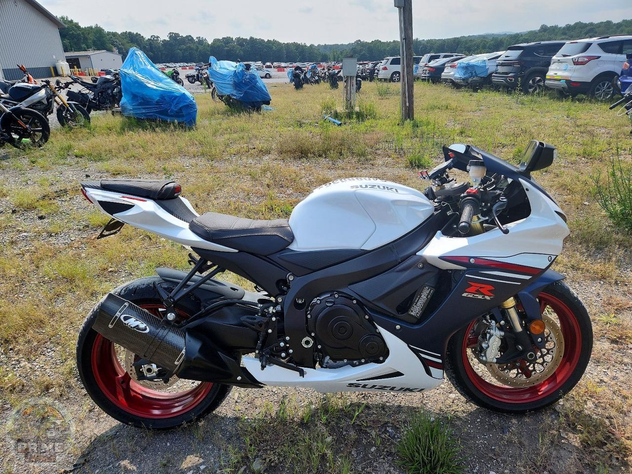 2024 SUZUKI GSX R750 — фото 1