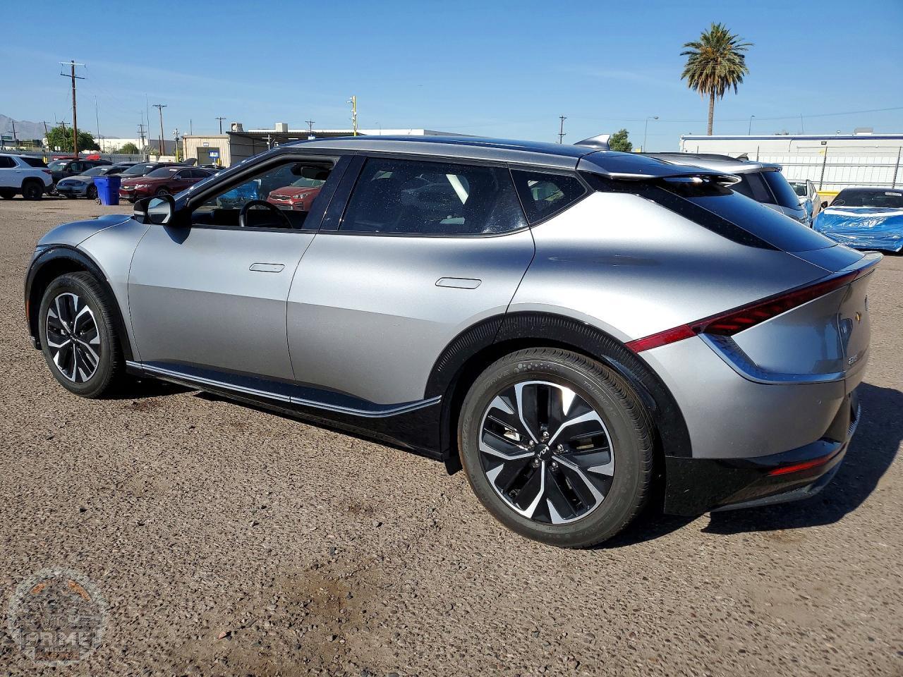 2023 KIA EV6 — фото 2