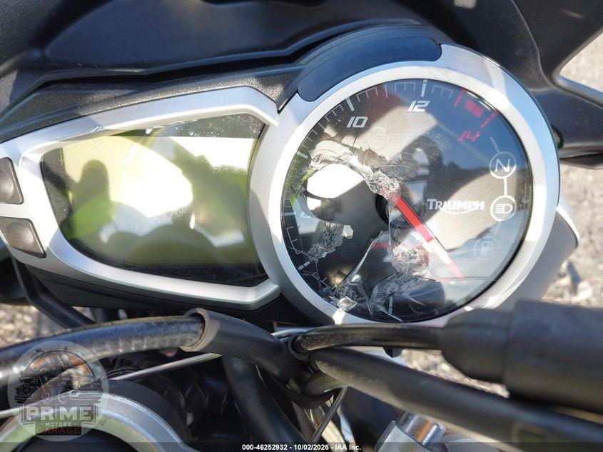 2016 TRIUMPH MOTORCYCLE STREET TRIPLE R/ABS — фото 7