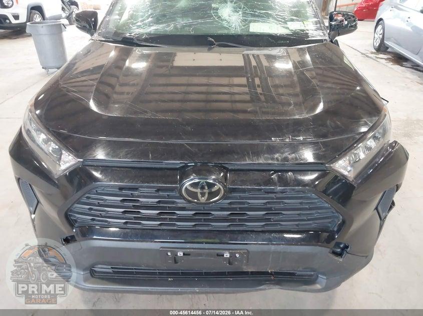 2020 TOYOTA RAV4 LE — фото 18