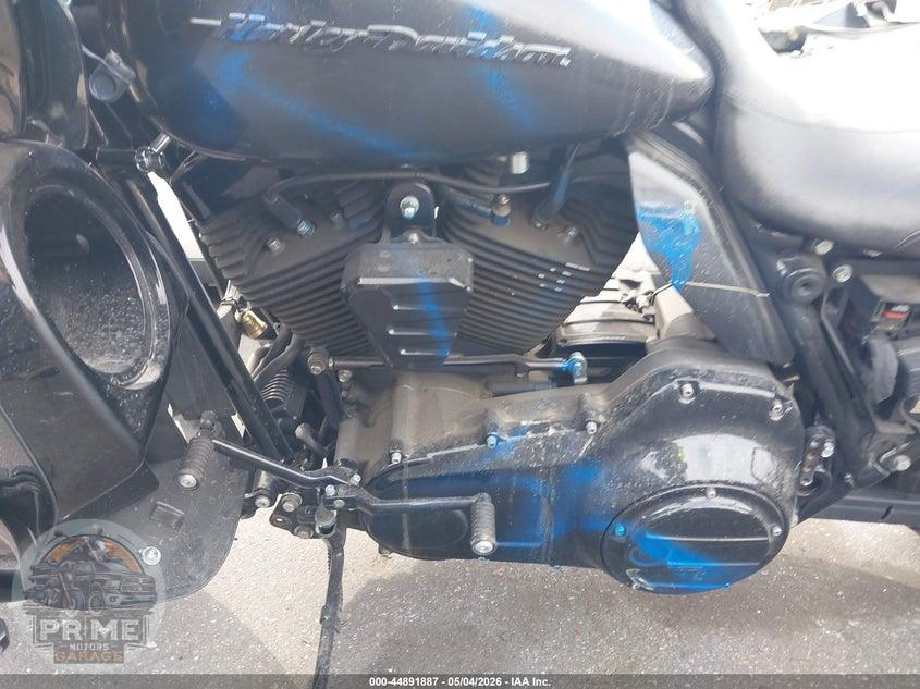 2016 HARLEY-DAVIDSON FLTRX (ROAD GLIDE, ROAD GLIDE CUSTOM) ROAD GLIDE — фото 9