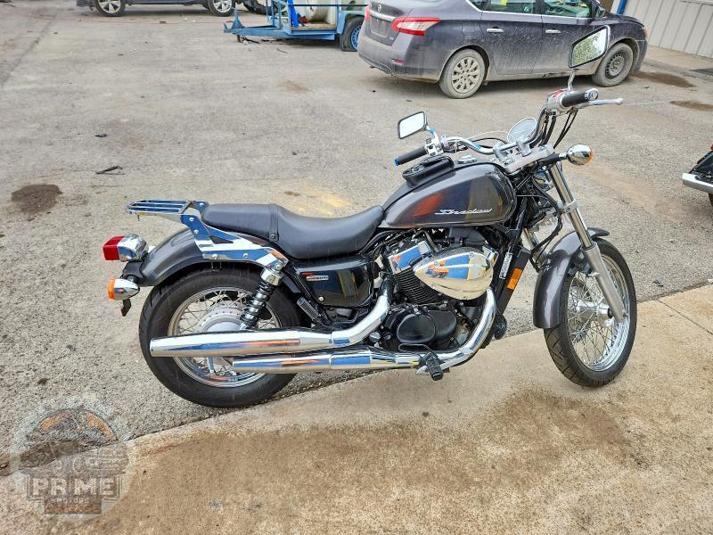 2010 HONDA VT750 — фото 1