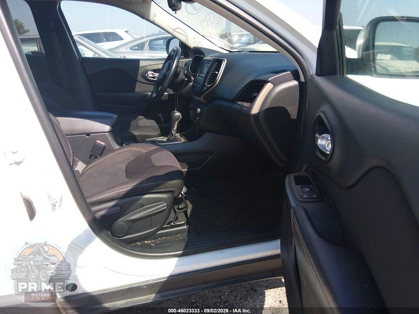 2015 JEEP CHEROKEE LATITUDE — фото 5