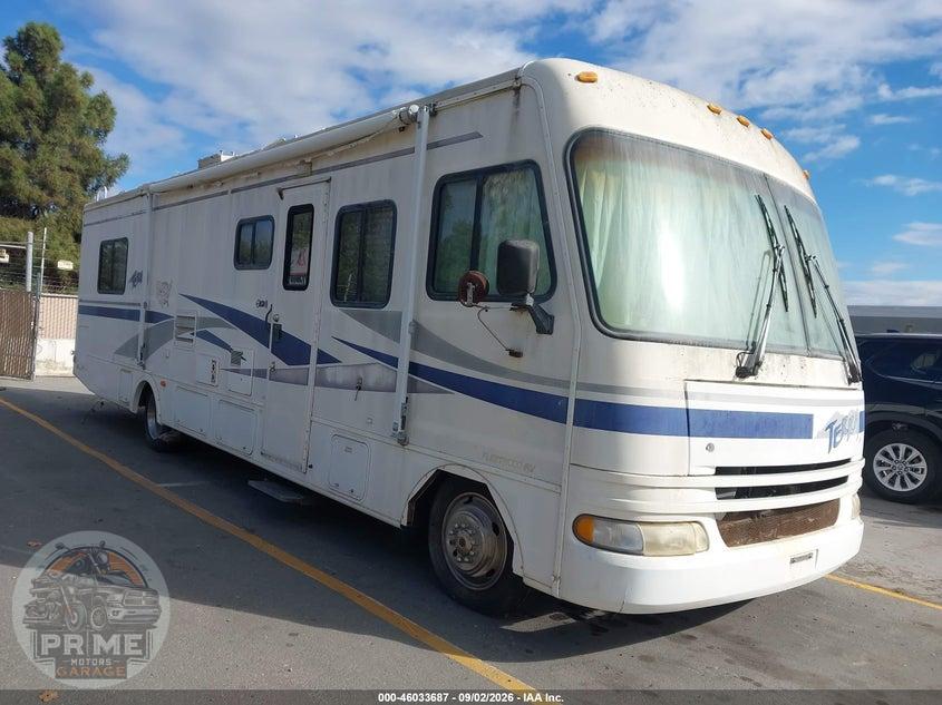 2002 WORKHORSE CUSTOM CHASSIS MOTORHOME CHASSIS P3500 — фото 1