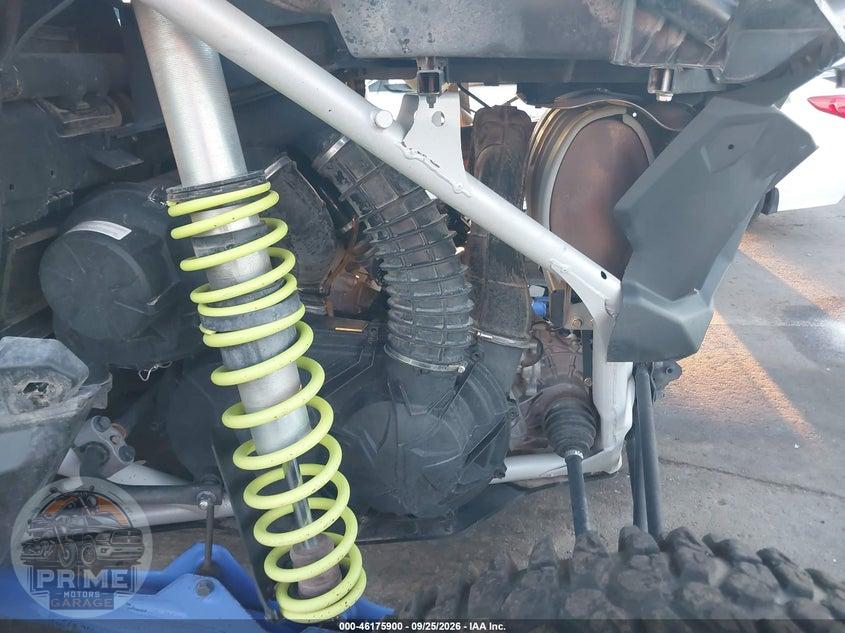 2020 CAN-AM MAVERICK X3 MAX X RS TURBO RR — фото 9