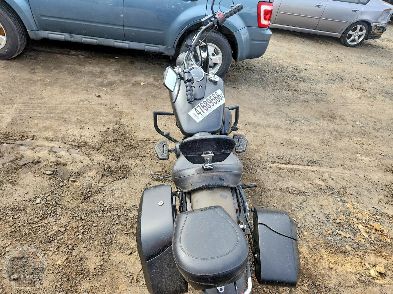 2017 HONDA VT750 — фото 6