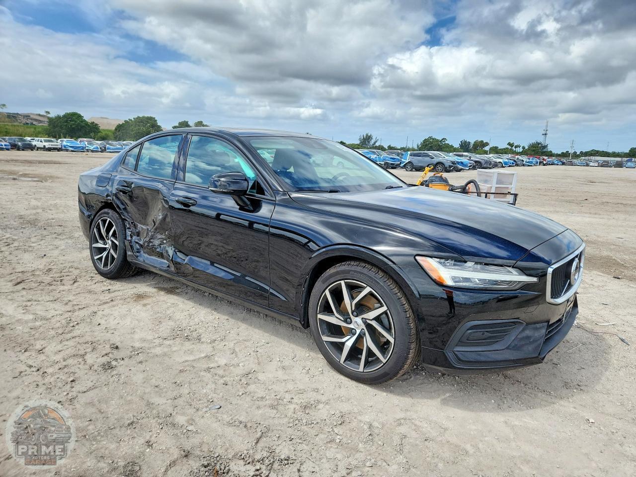 2020 VOLVO S60 — фото 4