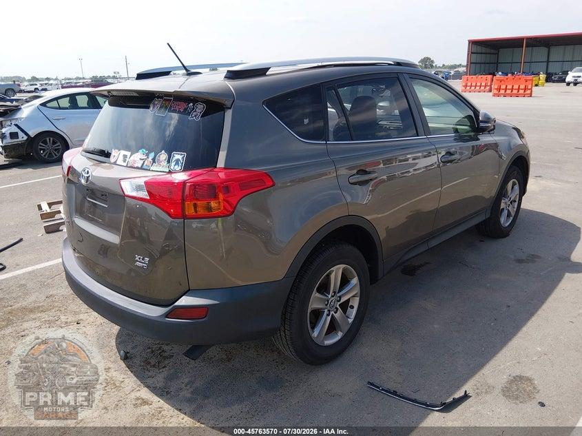 2015 TOYOTA RAV4 XLE — фото 4