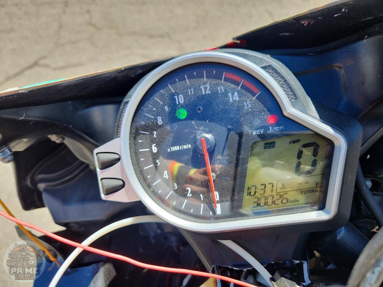 2011 HONDA CBR1000 — фото 7