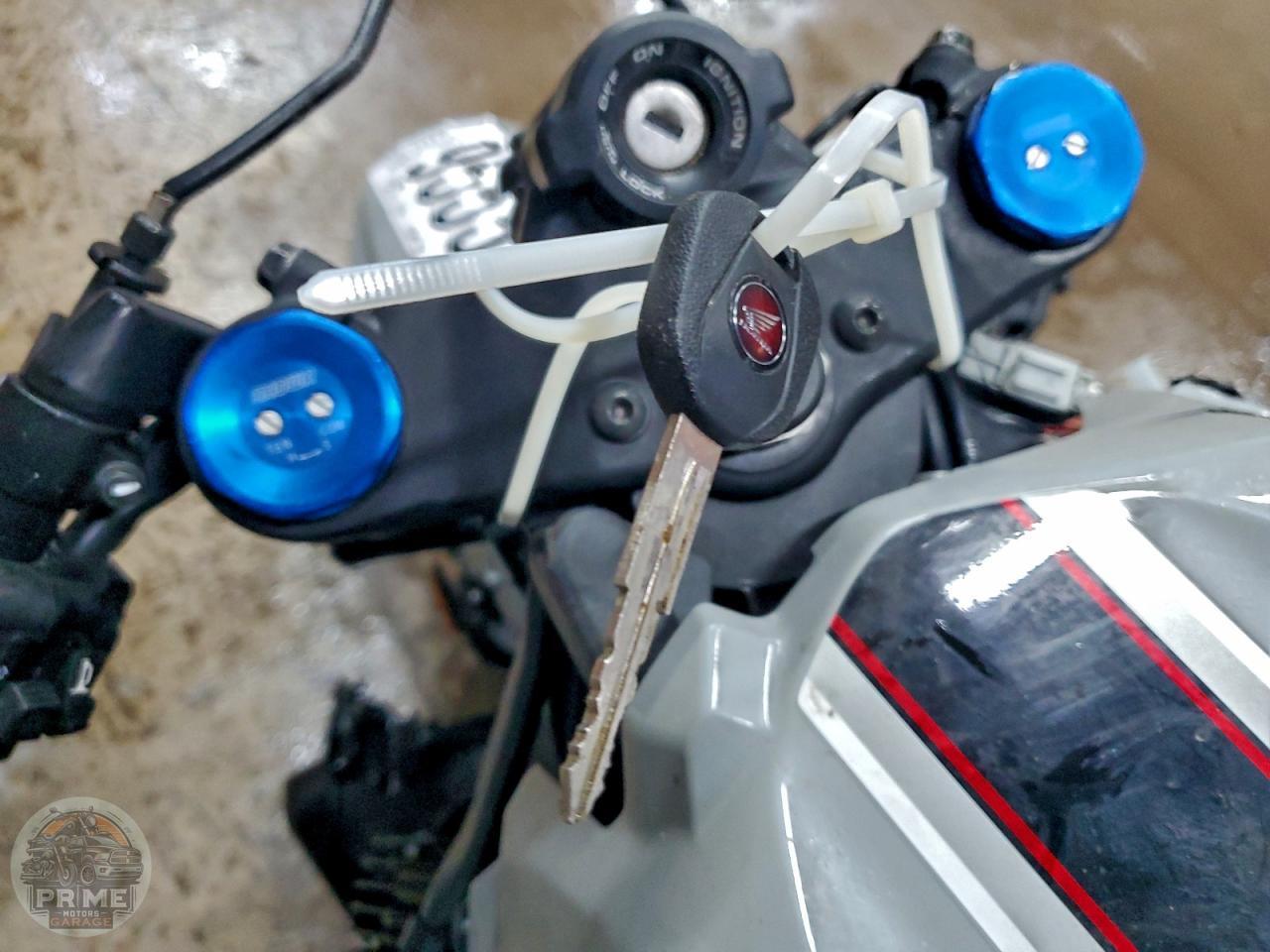 2026 HONDA CBR600 — фото 8