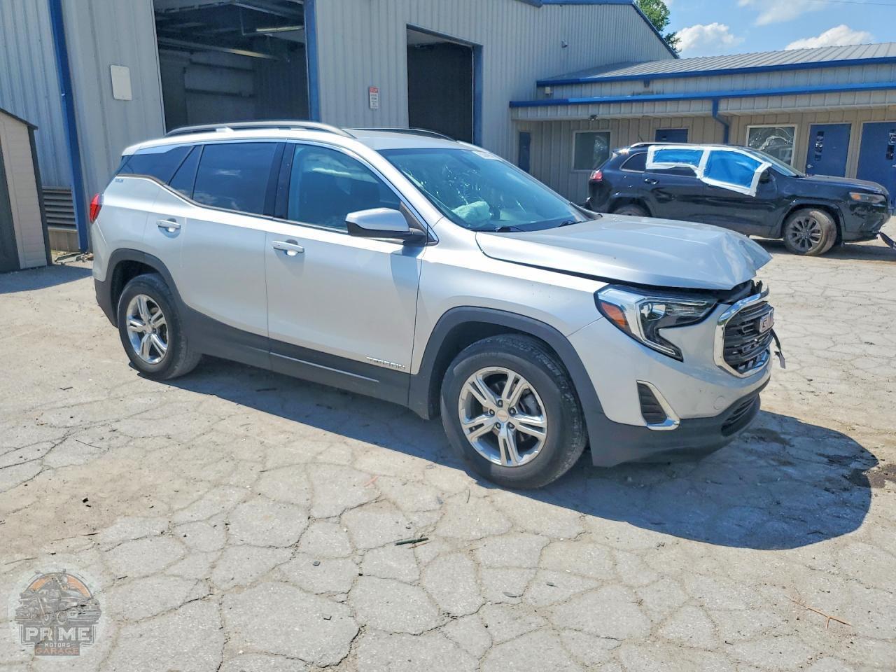 2020 GMC TERRAIN — фото 8