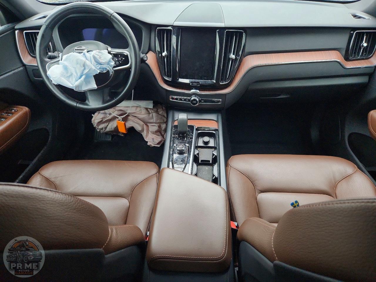 2024 VOLVO XC60 — фото 8