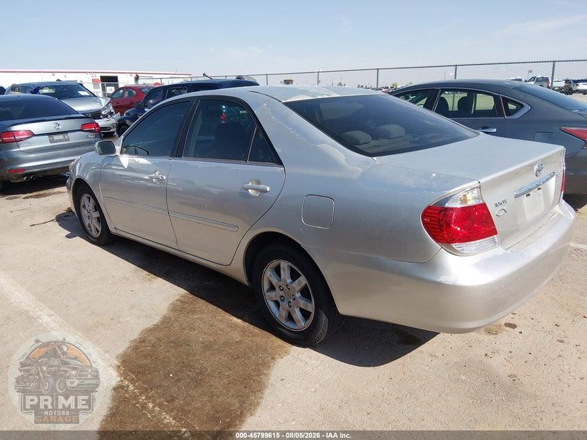 2005 TOYOTA CAMRY LE — фото 3