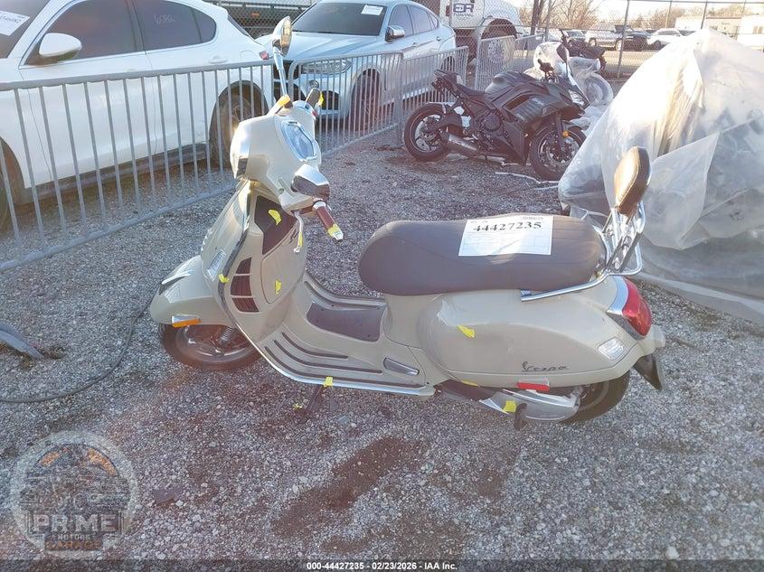 2023 VESPA GTS/SEI GIORNI 300 — фото 13
