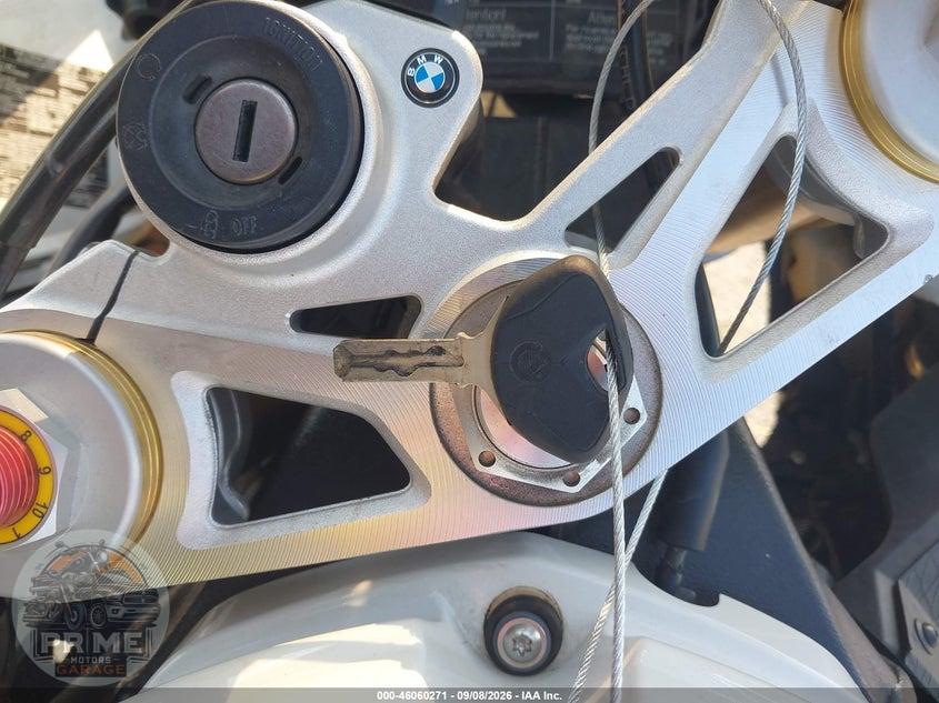 2014 BMW S 1000 RR — фото 11