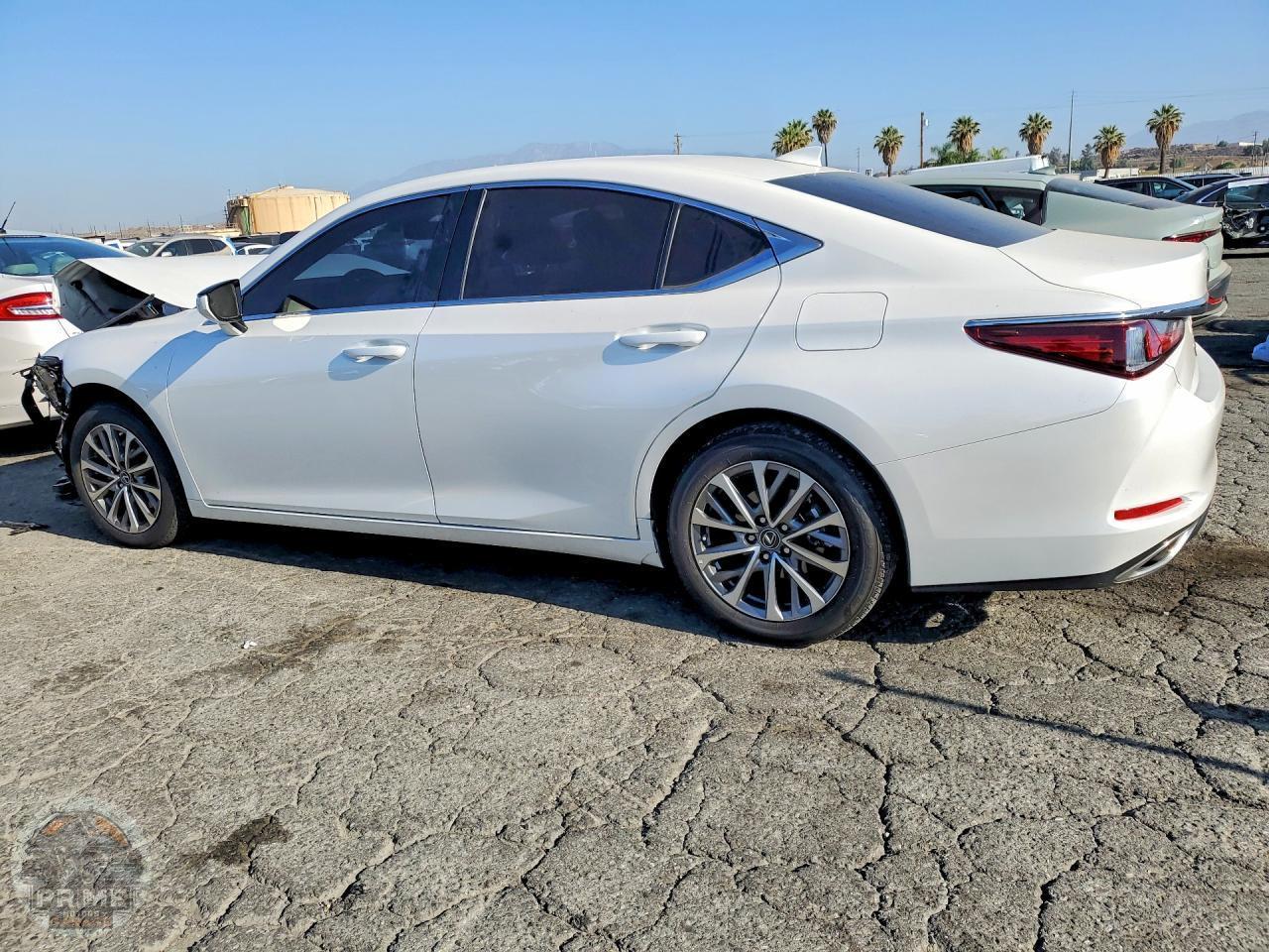 2025 LEXUS ES — фото 2