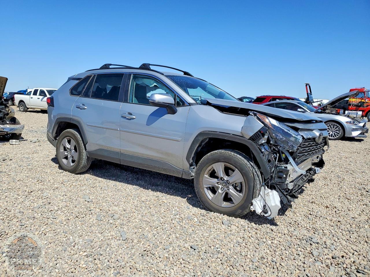 2025 TOYOTA RAV4 — фото 4