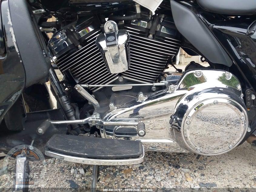 2017 HARLEY-DAVIDSON FLHP (POLICE ROAD KING) POLICE ROAD KING — фото 9