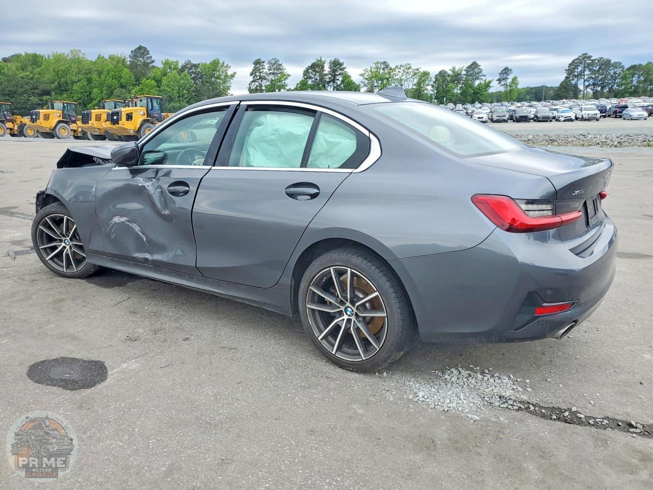 2021 BMW 3 SERIES — фото 2