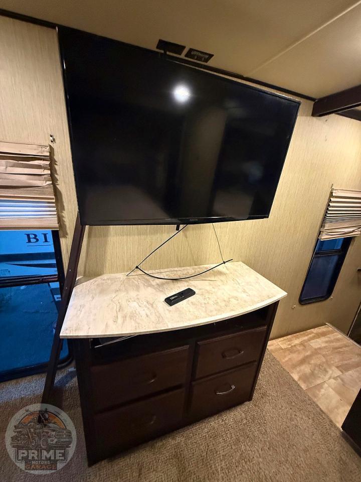 2017 FOREST RIVER COLUMBUS — фото 10