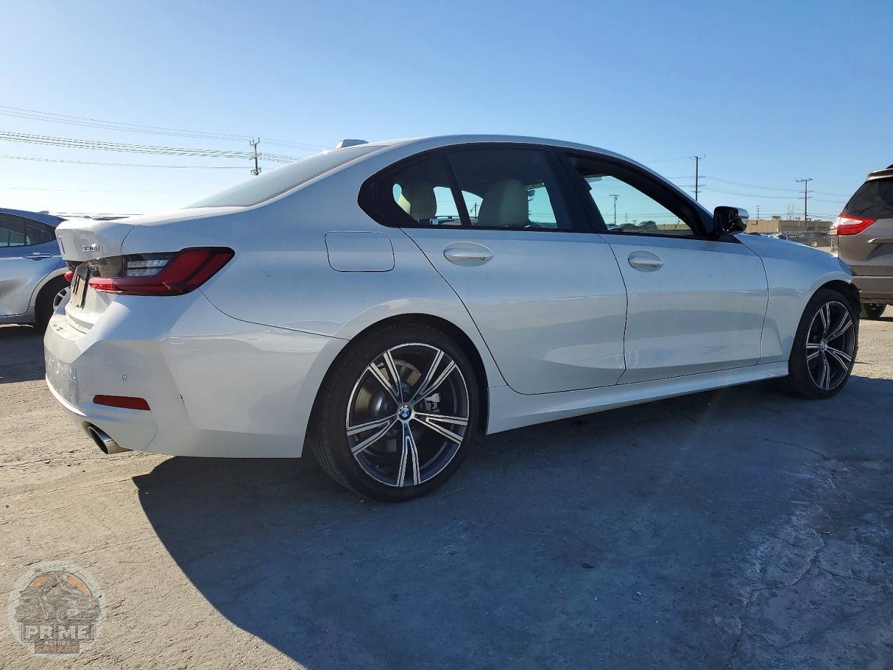 2023 BMW 3 SERIES — фото 3