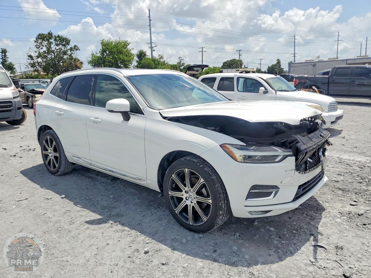 2020 VOLVO XC60 — фото 4