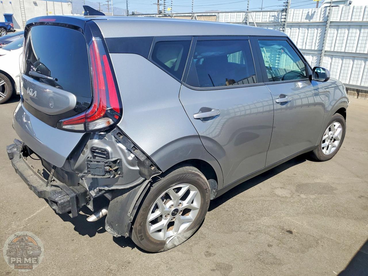 2025 KIA SOUL — фото 3