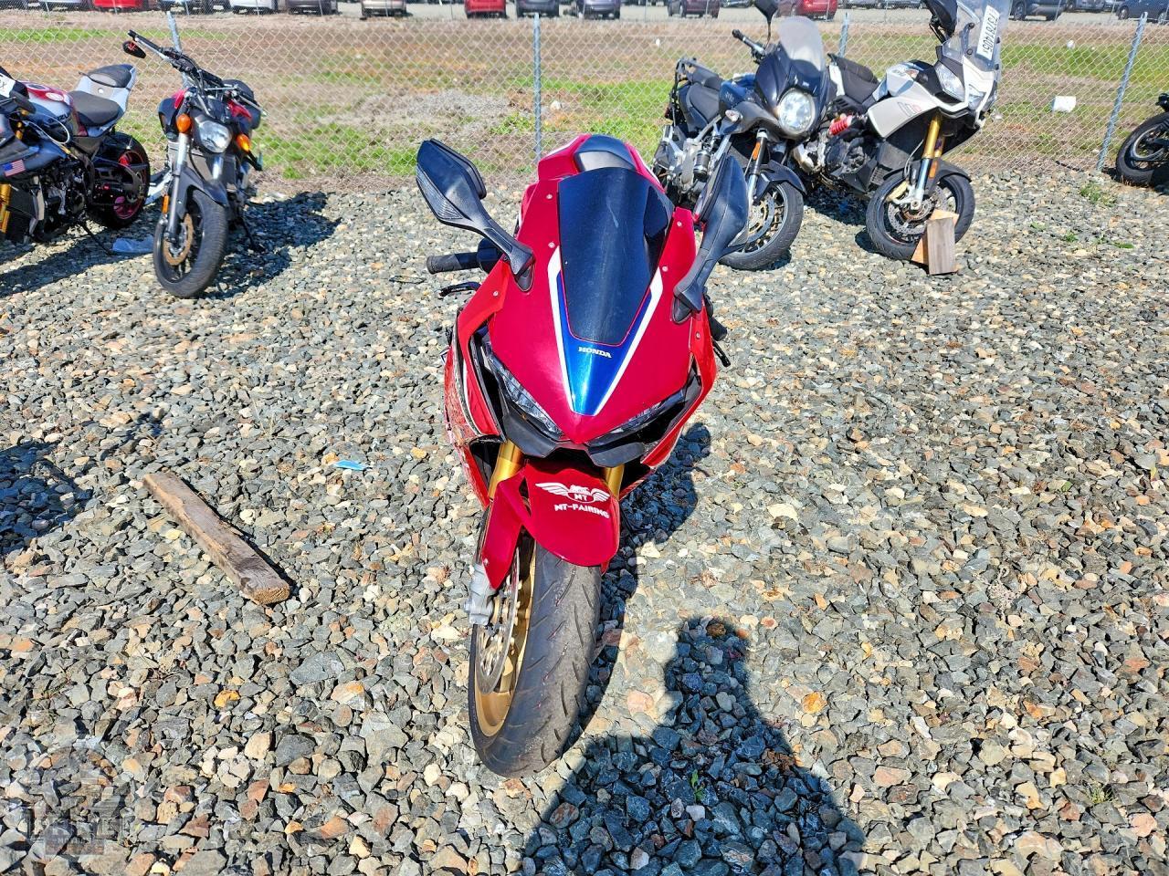 2019 HONDA CBR1000 — фото 2