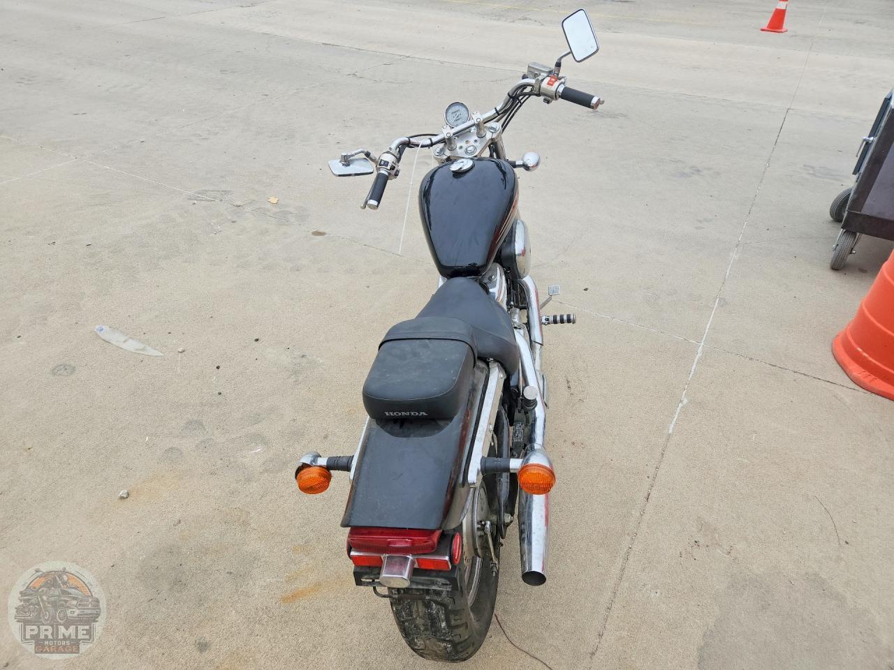 2001 HONDA VT600 — фото 7