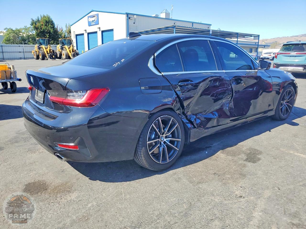 2020 BMW 3 SERIES — фото 3