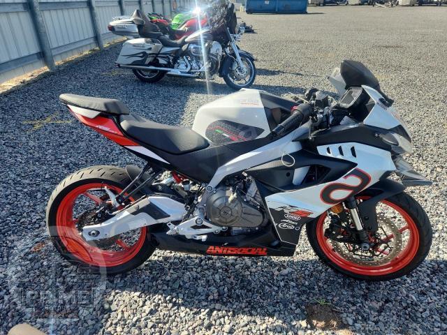 2025 APRILIA RS — фото 1