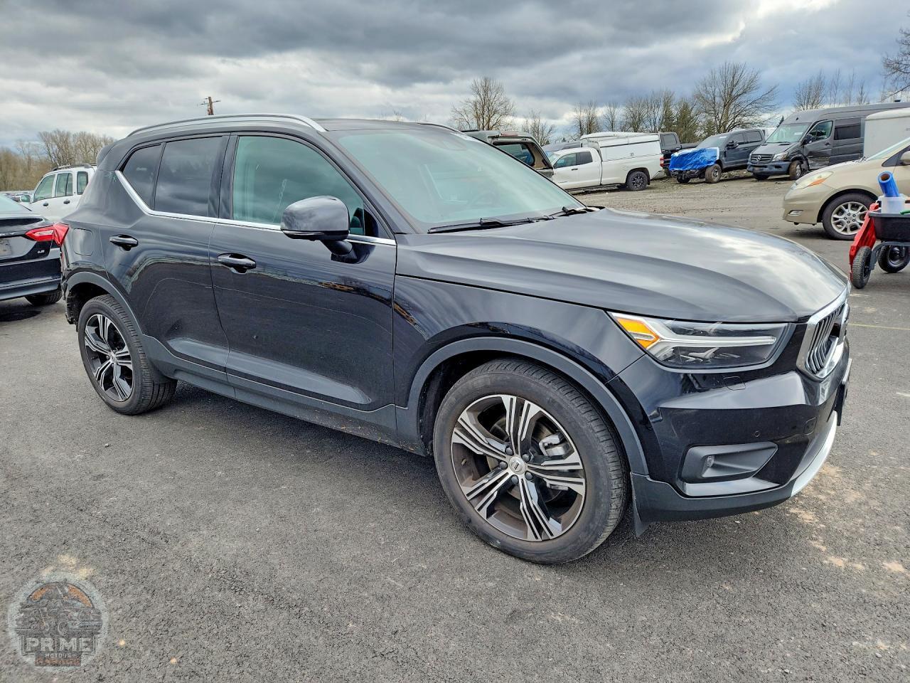 2021 VOLVO XC40 — фото 4