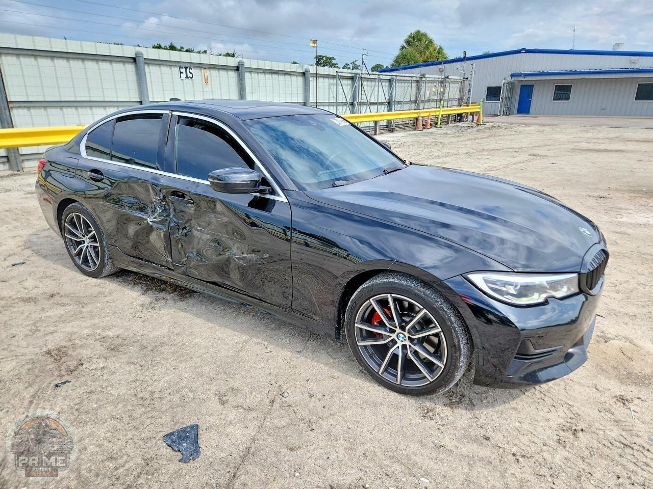 2021 BMW 3 SERIES — фото 4