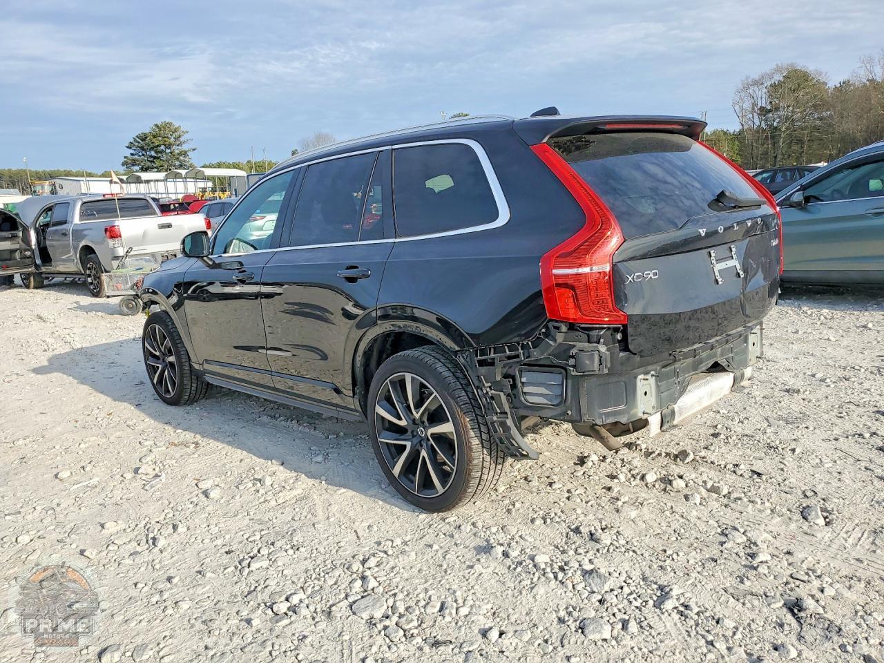 2022 VOLVO XC90 — фото 2