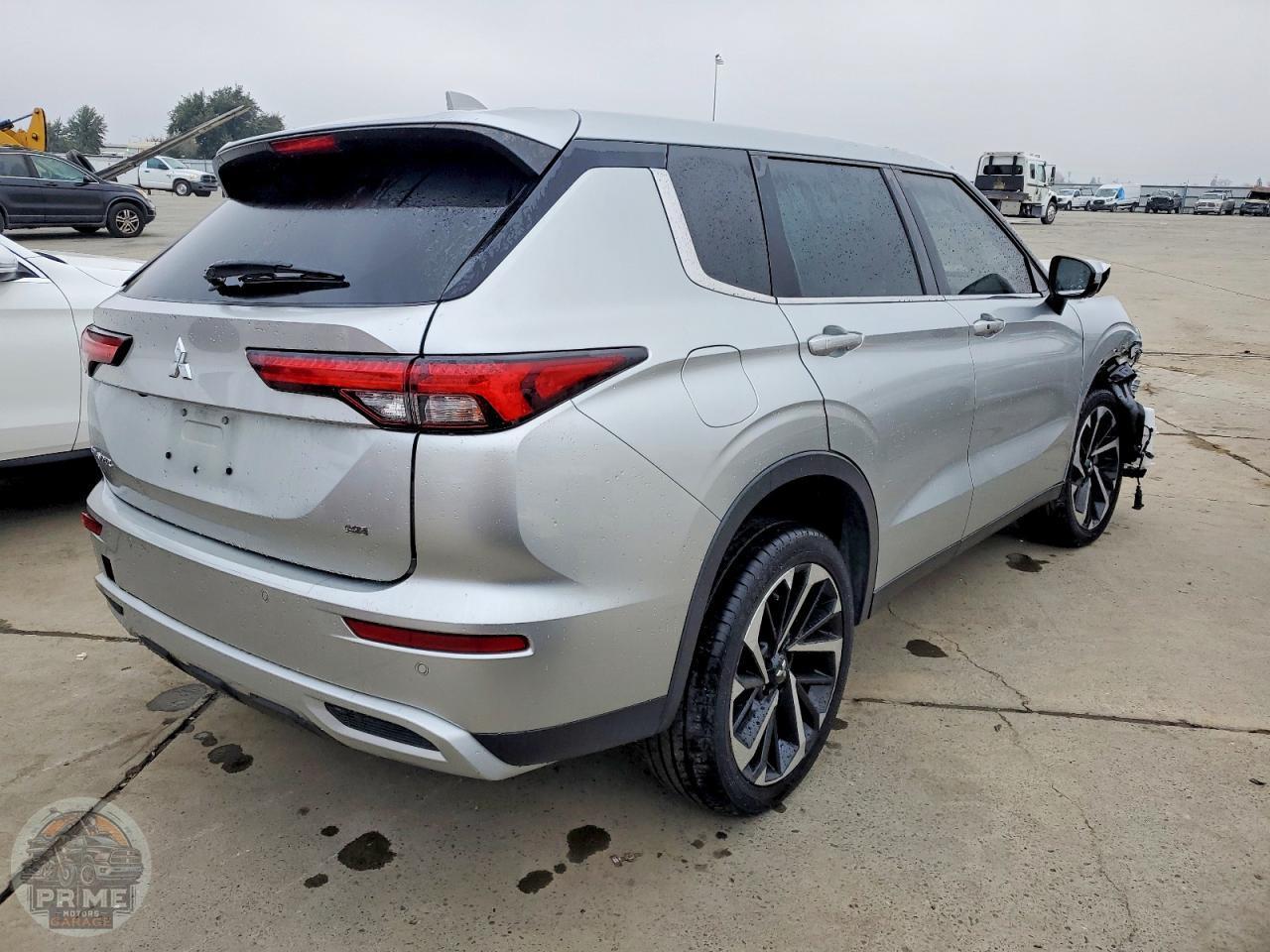 2023 MITSUBISHI OUTLANDER — фото 6