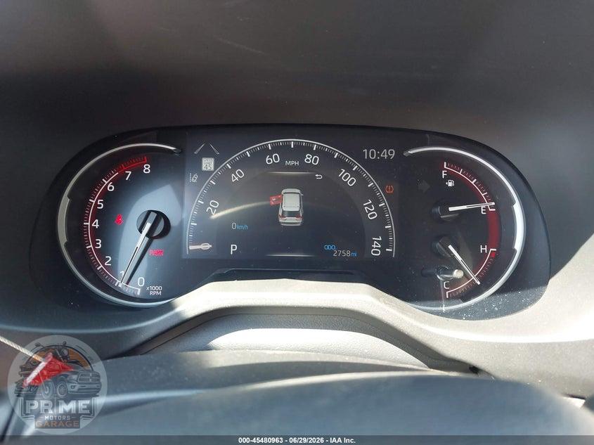 2025 TOYOTA RAV4 XLE PREMIUM — фото 15