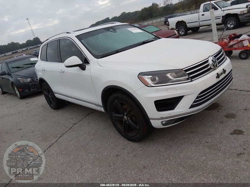 2017 VOLKSWAGEN TOUAREG V6 WOLFSBURG EDITION — фото 1