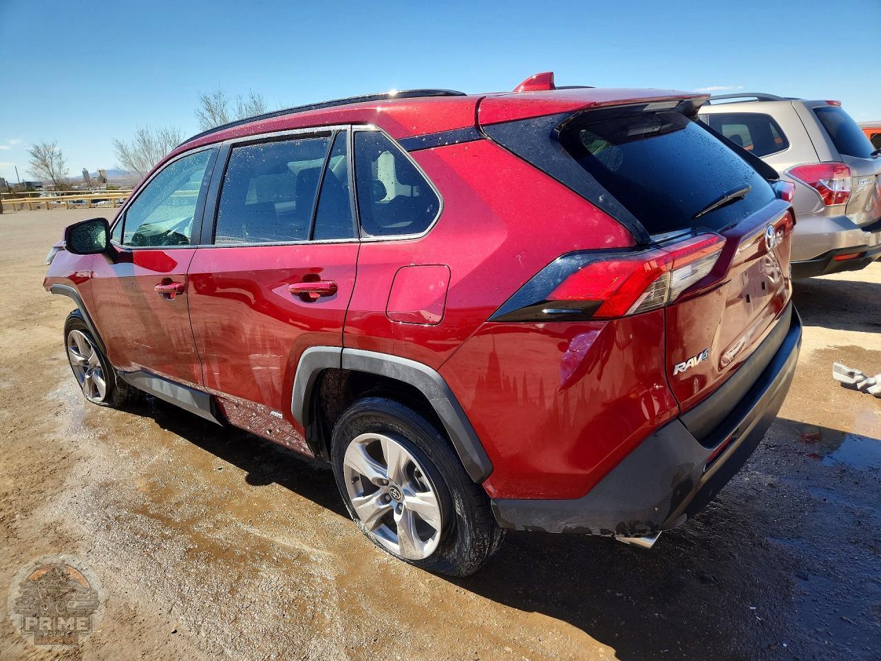 2025 TOYOTA RAV4 — фото 2
