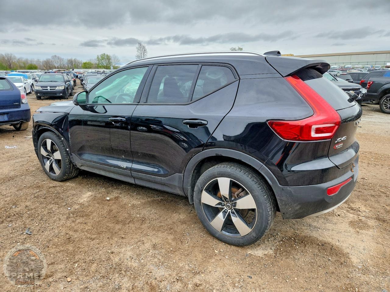 2020 VOLVO XC40 — фото 2