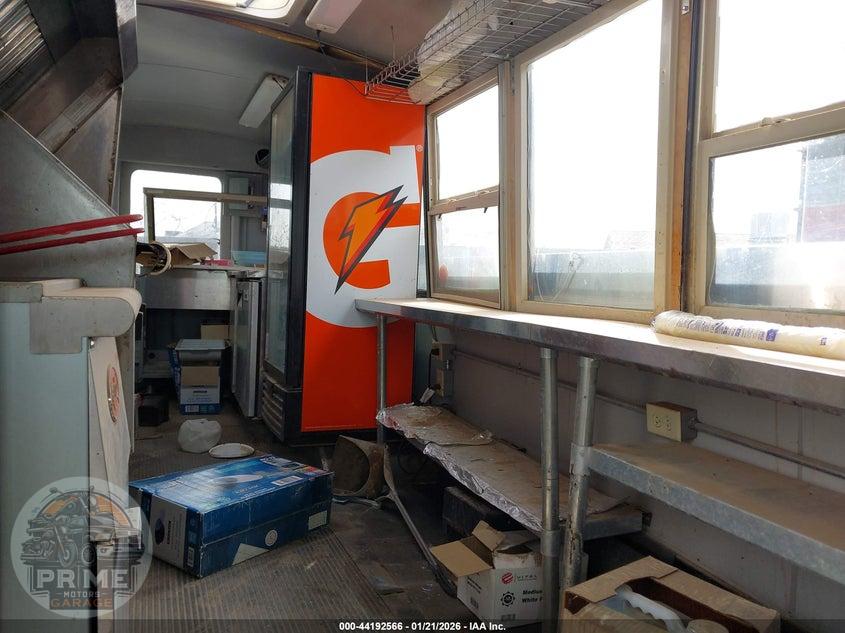 2001 WORKHORSE CUSTOM CHASSIS MOTORHOME CHASSIS P3500 — фото 8