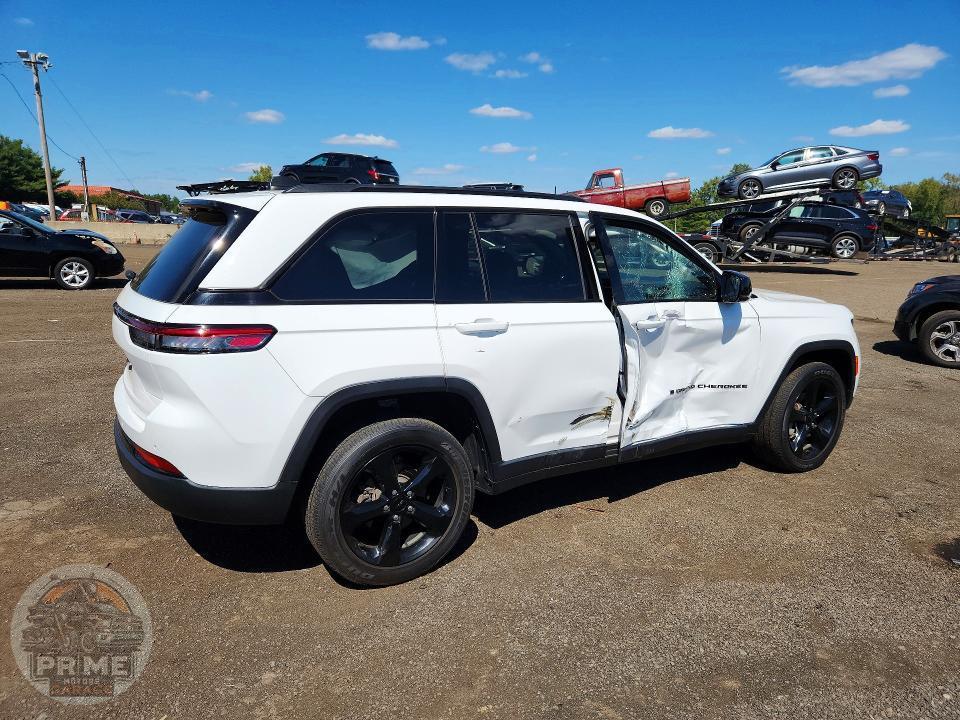 2023 JEEP GRAND CHEROKEE — фото 3